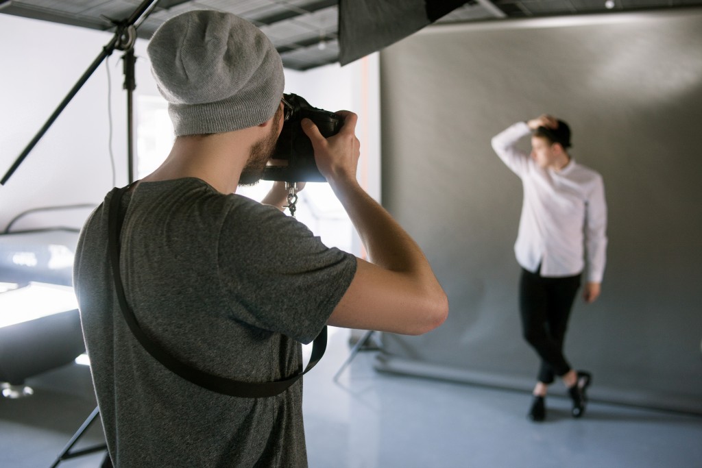 photographer in studio